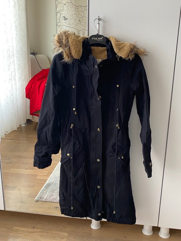 Siyah Kadın Kürklü Mont - Görsel 2