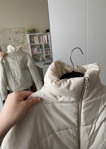 Krem Kısa Dik Yaka Kadın Mont - Görsel 3