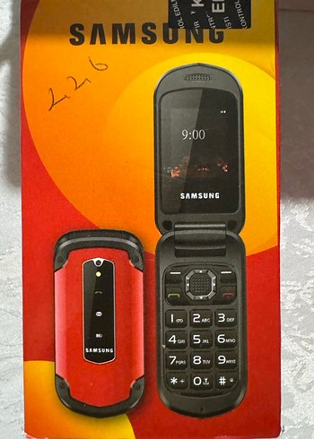 Kırmızı Samsung Kapaklı Telefon