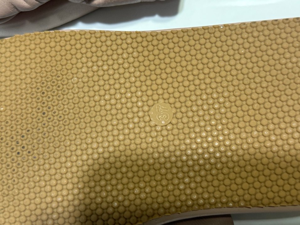 Bej Deri Kadın Terlik - Görsel 2