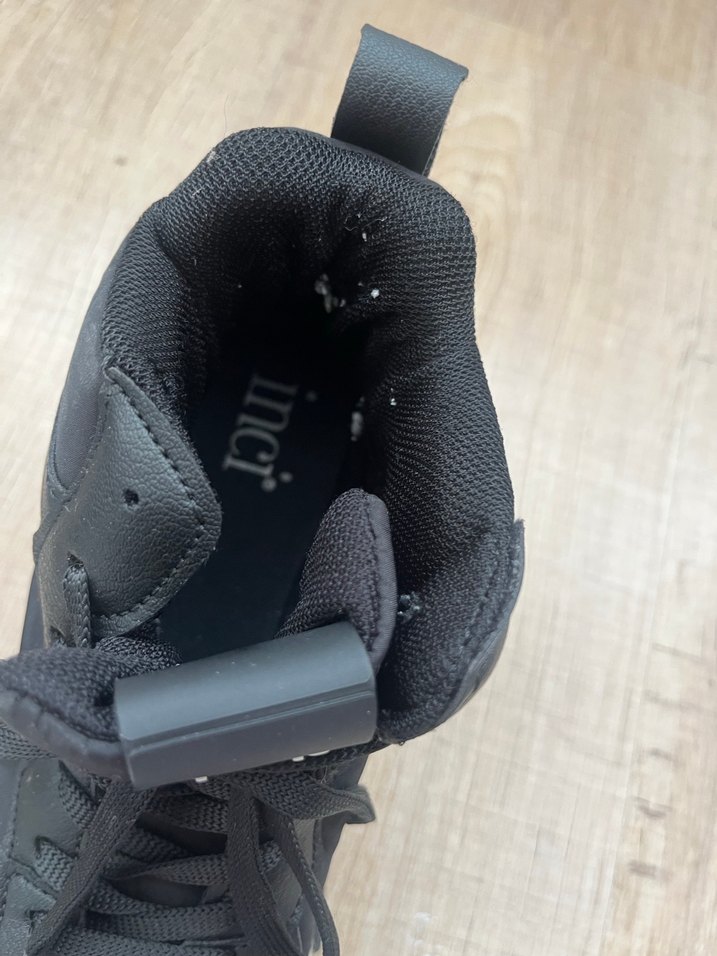 Siyah İnci Bağcıklı Kadın Spor Ayakkabı - Görsel 3