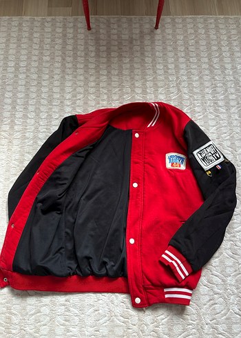 Kadın Kırmızı bomber ceket 
S-M 
Çok iyi durumda - Görsel 3