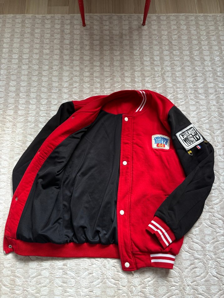 Kadın Kırmızı bomber ceket 
S-M 
Çok iyi durumda - Görsel 3