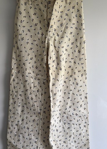 Zara Ekru Cicekli Rahat Kumas Pantolon
