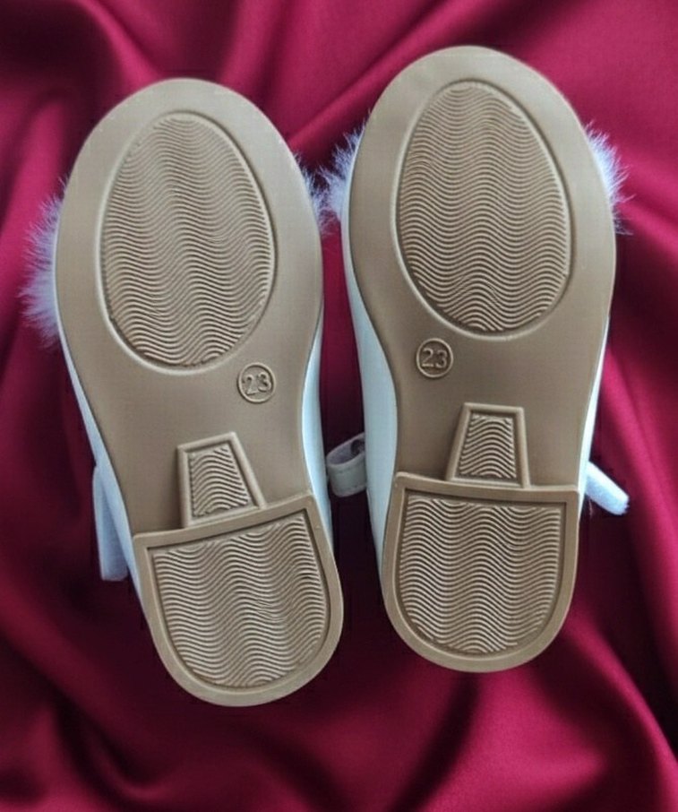 Beyaz Kürklü Kız Babet Ayakkabı - Görsel 2