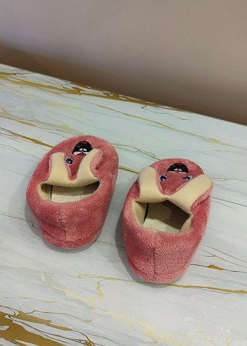 Nakışlı Pembe Kürklü Kız Çocuk Terliği - Görsel 5