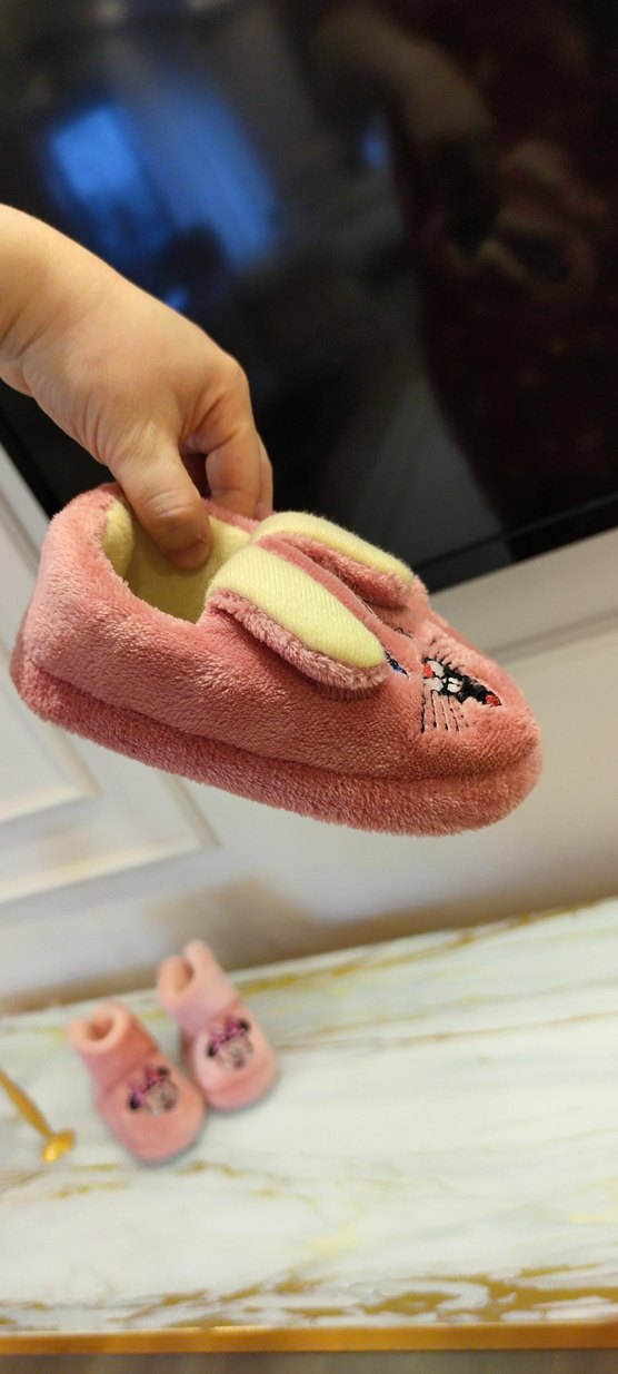 Nakışlı Pembe Kürklü Kız Çocuk Terliği - Görsel 3