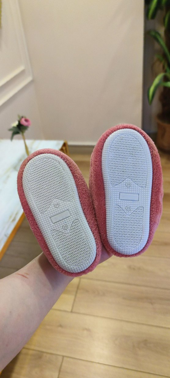 Nakışlı Pembe Kürklü Kız Çocuk Terliği - Görsel 2