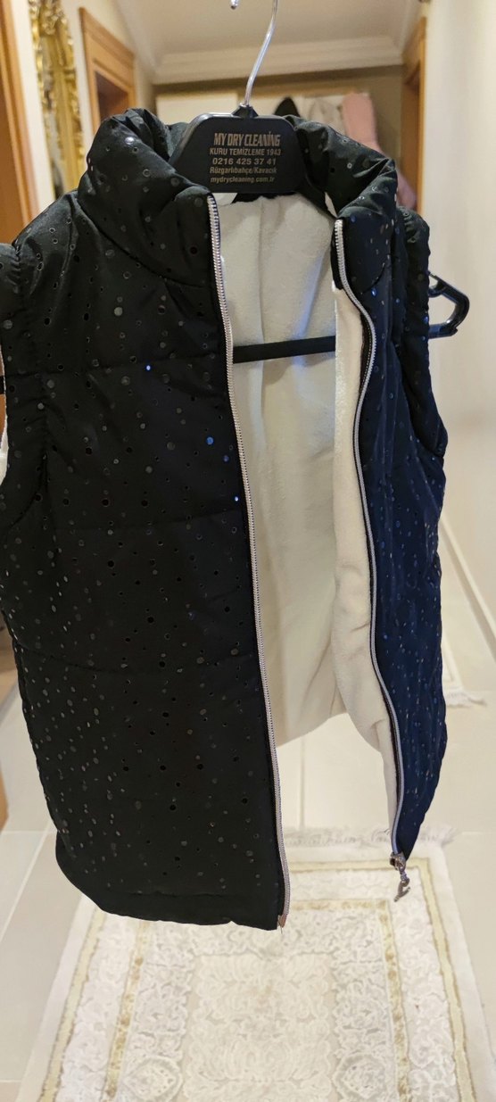 Siyah Fermuarlı Yelek - Görsel 3