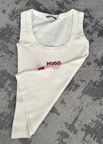 Beyaz HUGO Kadın Atlet, Sade ve Şık - Görsel 2