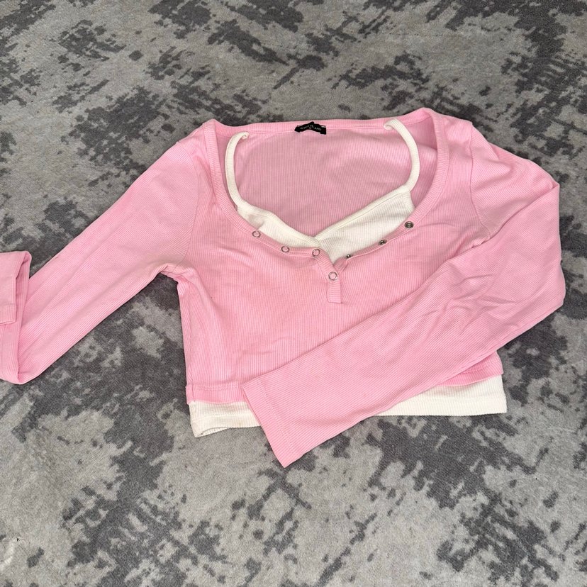 Pembe V Yaka Düğmeli Kız Tişörtü - Görsel 2