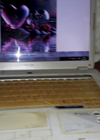 Acer Dizüstü Bilgisayar.z tuşunu n üstü kirik. - Görsel 6