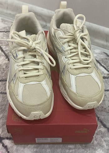 41 Beden Beyaz Gri Baskılı Bağcıklı Spor Kadın Sneaker