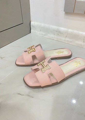 40 Beden Pembe Tokalı Modern Klasik Kadın Terlik