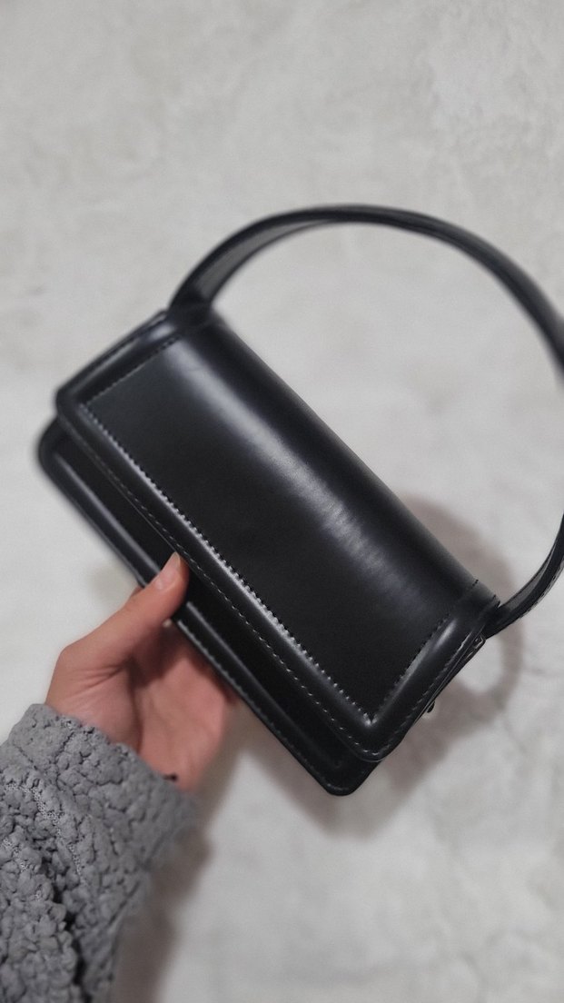 Siyah Deri Tokalı Kadın Omuz Çantası - Görsel 3