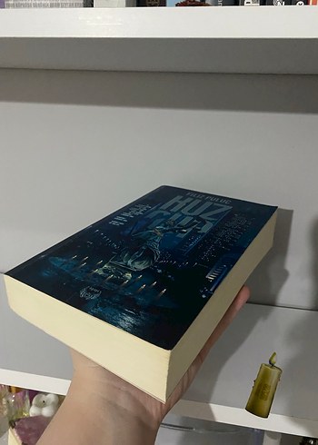 Beden Renk Kuzgun - Filiz Puluç