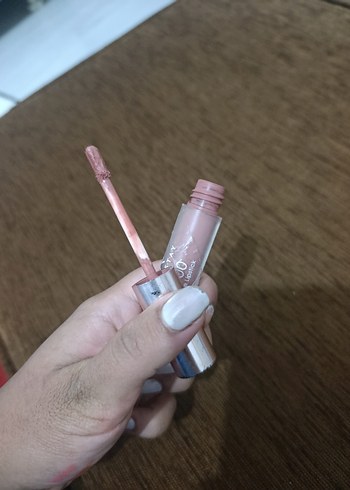 Pastel Bej Renkli Ruj - Görsel 2