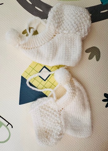 Kız Çocuk Beyaz İşlemeli Örgü Hırka - Görsel 3