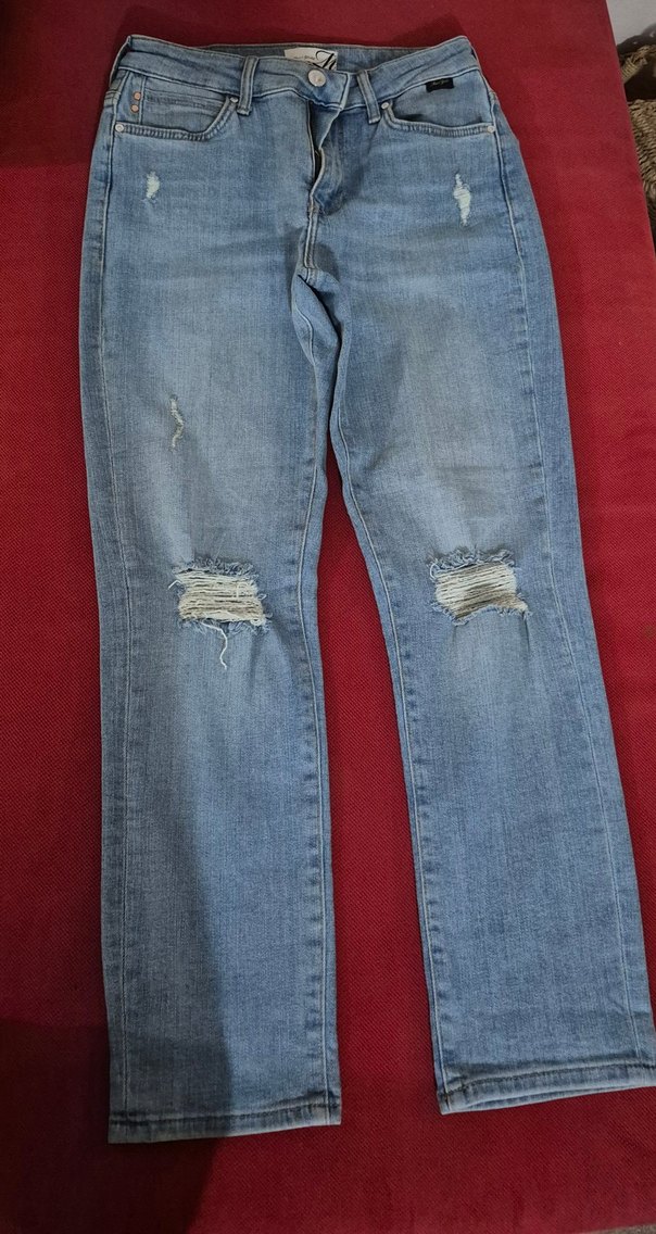 MAVİ
Yırtık Kot Pantolon  - Görsel 3