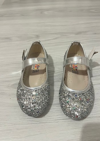 Gri Parlak Kız Çocuk Babet Ayakkabı - Görsel 2