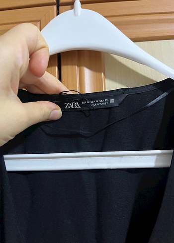 Siyah Düğmeli V Yakalı Kadın Tulum - Görsel 7