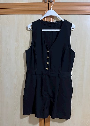 Siyah Düğmeli V Yakalı Kadın Tulum - Görsel 3