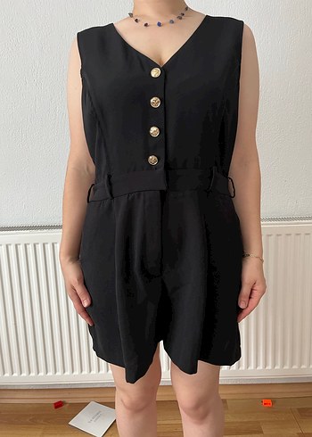 Siyah Düğmeli V Yakalı Kadın Tulum - Görsel 12