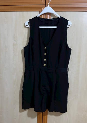 Siyah Düğmeli V Yakalı Kadın Tulum - Görsel 2