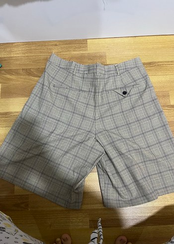 Kadın Pliseli Bej Bermuda Şort - Görsel 7