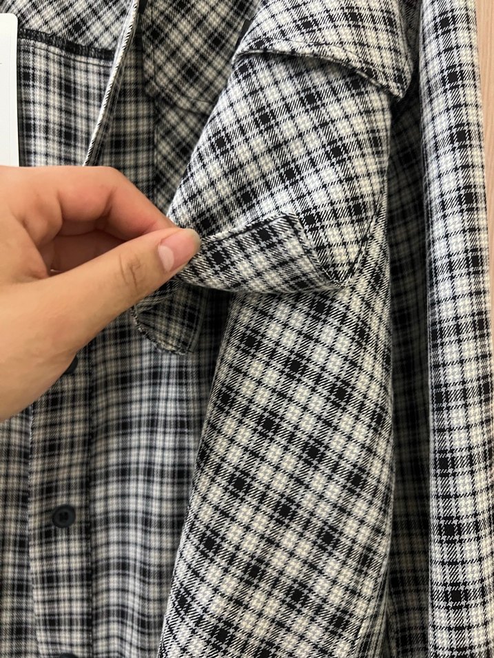 Gri Ekose Desenli Düğmeli Kadın Gömlek - Görsel 2