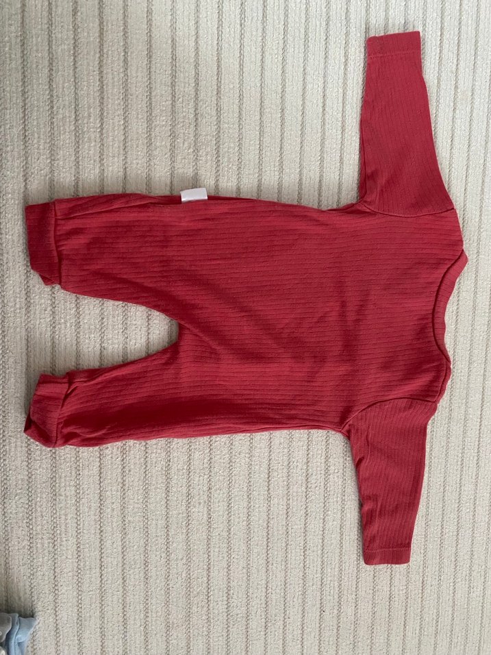 Düğmeli Kırmızı Bebek Kız Tulum - Görsel 2