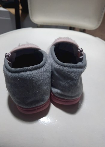 Kız Çocuk Pembe Gri Nakışlı Sıcak Ev Terliği - Görsel 3