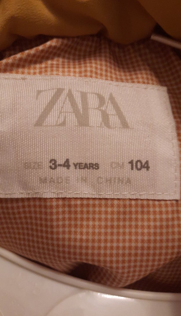 zara marka 3/4 yaş Kapüşonlu, Fermuarlı Erkek Çocuk  sarı Mont - Görsel 5