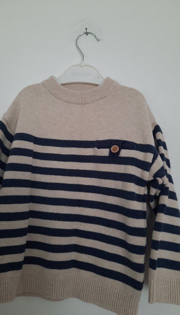 Zara marka 3/4yaş Erkek Çocuk Triko Kazak deformesi hiç yok - Görsel 3