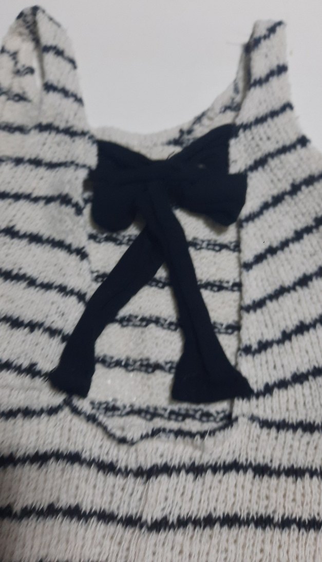 zara 5/6 yaş Kız Çocuk Gri Örgü Kolsuz örgü bluz 90tl - Görsel 2