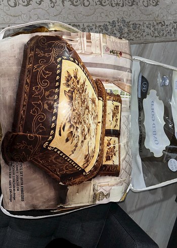 Beden Omed Gold Parlak Baskılı Battaniye Seti