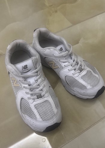 New Balance 35