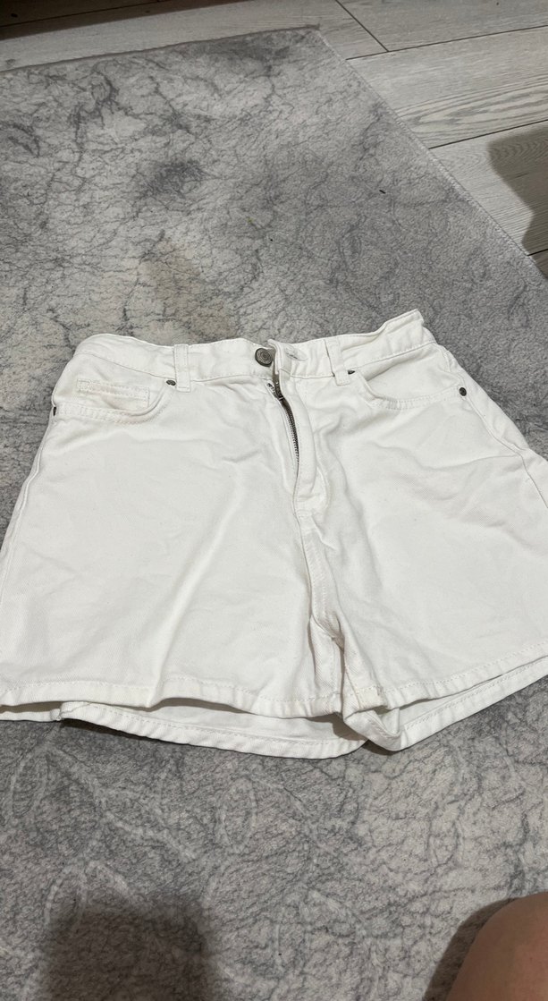 Kadın Beyaz Pamuklu Mini Denim Şort - Görsel 5