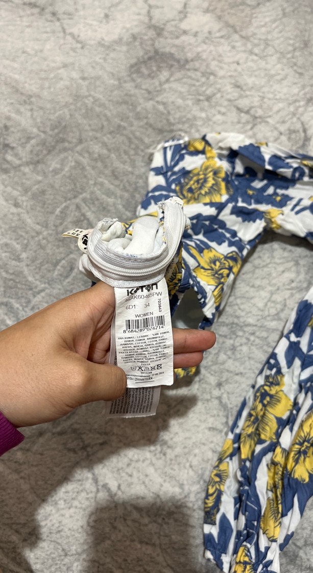 Tek Kollu Çiçekli Kadın Crop Top - Görsel 4