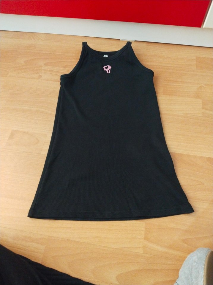 Kız Çocuk Siyah Düğmeli Kolsuz Tişört - Görsel 3