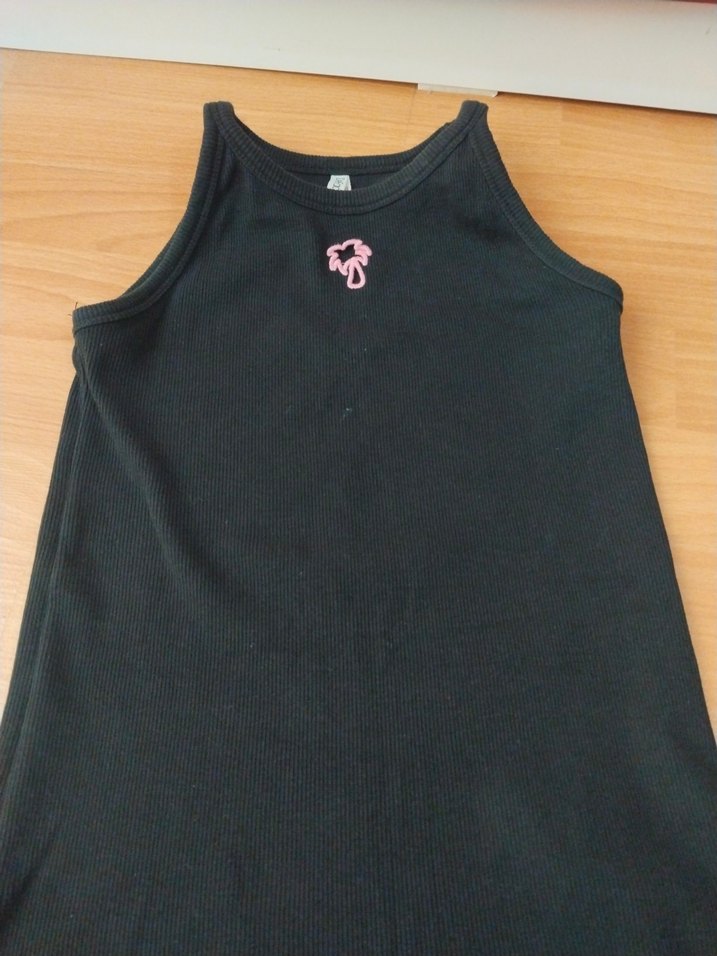 Kız Çocuk Siyah Düğmeli Kolsuz Tişört - Görsel 2