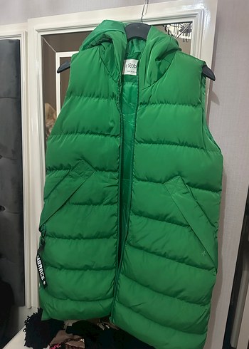 Yeşil Kapüşonlu Kadın Şişme Yelek - Görsel 3