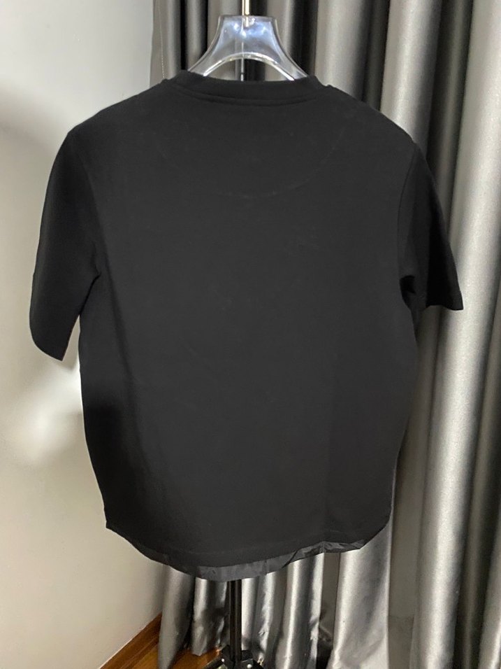 Prada Siyah Deri Detaylı Erkek Tişört - Görsel 2