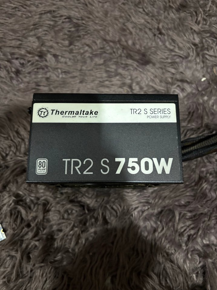 Thermaltake 750 80 plus - Görsel 3