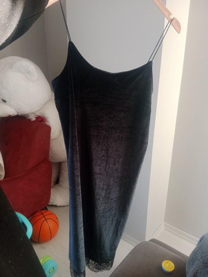 Siyah V Yakalı Drapeli Midi Elbise - Görsel 3