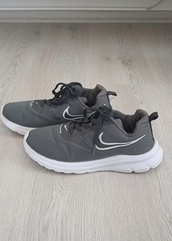 Gri Bağcıklı Spor Ayakkabı - Görsel 2