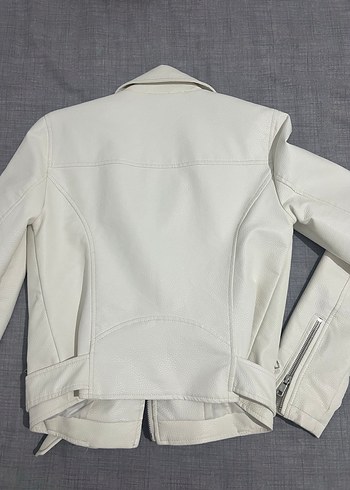 Beyaz Deri Kemerli Kadın Ceket - Görsel 3