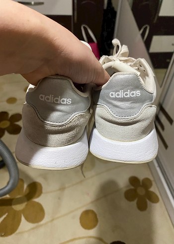 Beyaz Gri Adidas Kadın Spor Ayakkabı - Görsel 3