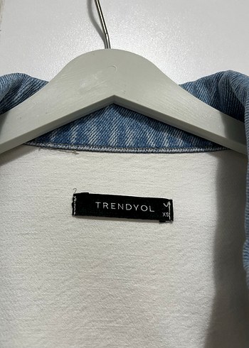 Renk Bloklu Düğmeli Kadın Kot Ceket - Görsel 2