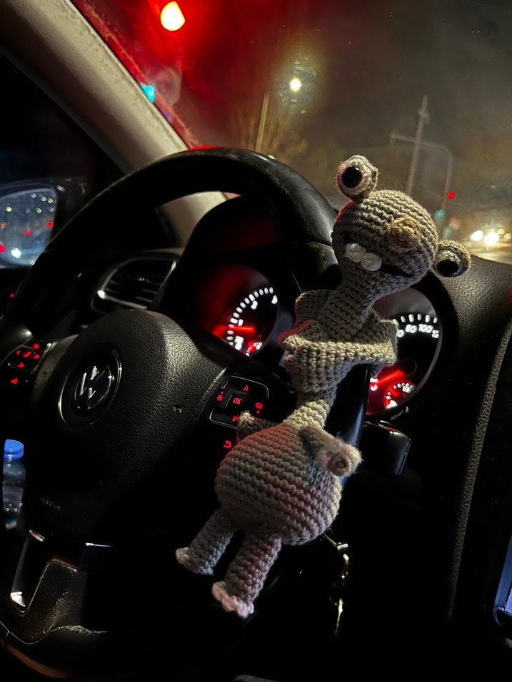 Gri El Yapımı Örme Peluş Oyuncak - Görsel 2